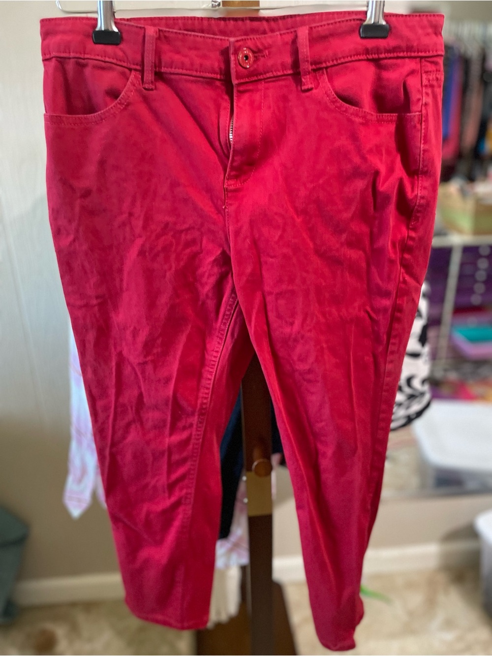 Liz Claiborne Bright Red Cropped Slim Jeans